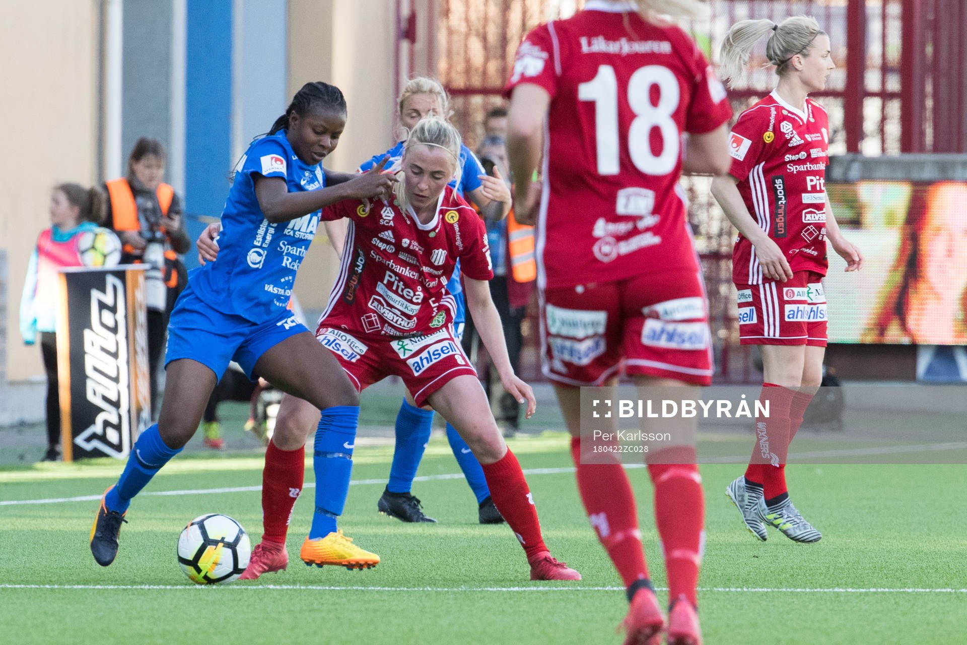 Eskilstunas Sonja Okobi och Piteås Julia Karlenäs