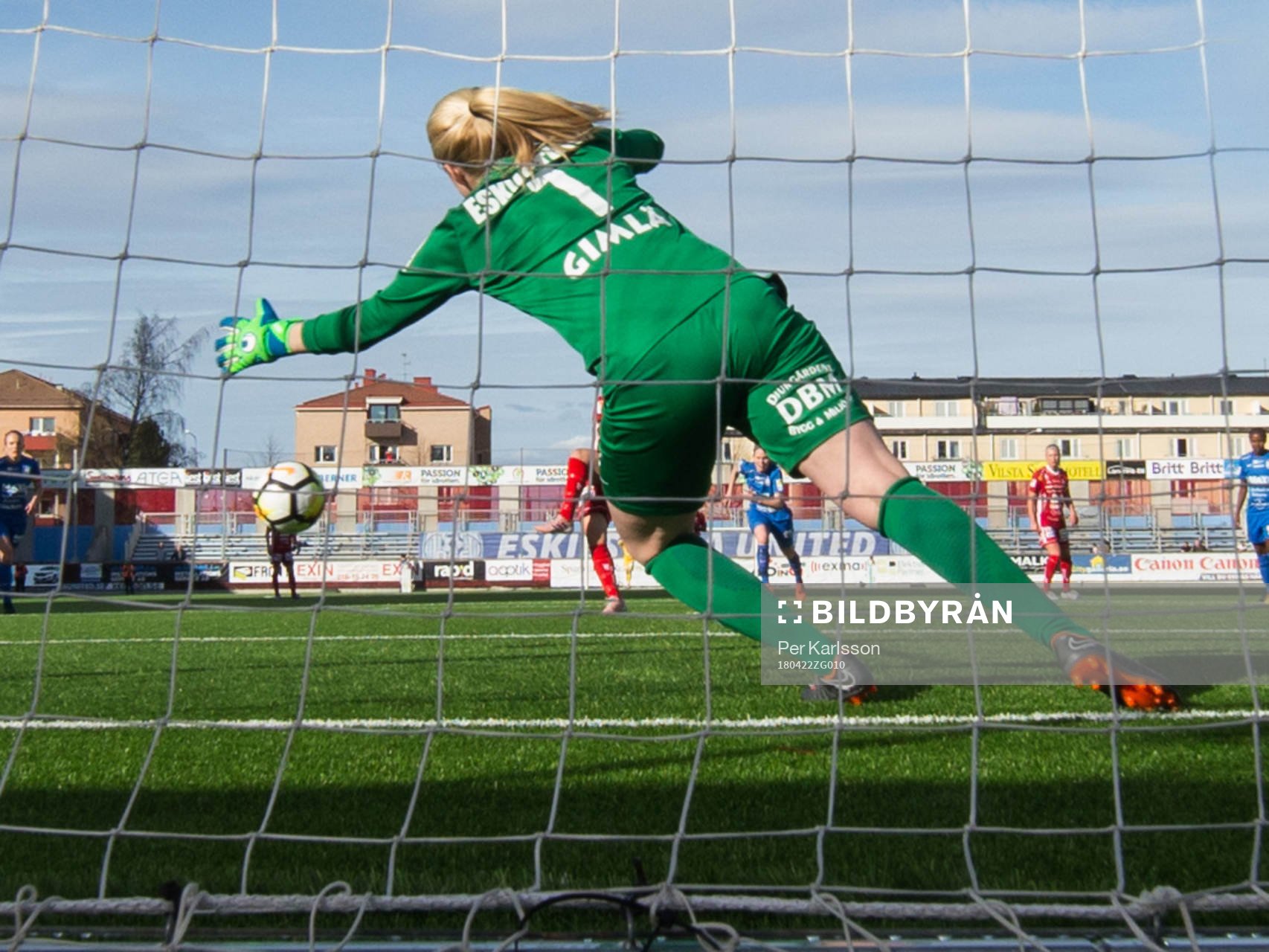 Piteås June Pedersen sätter straffen bakom Eskilstunas