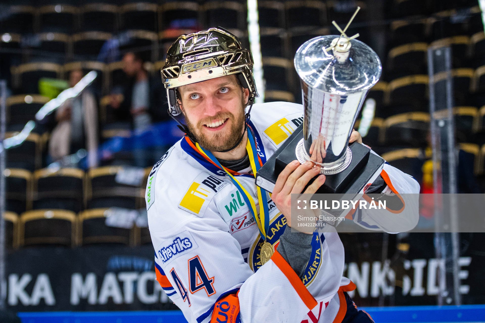 Växjös Peter Andersson jublar