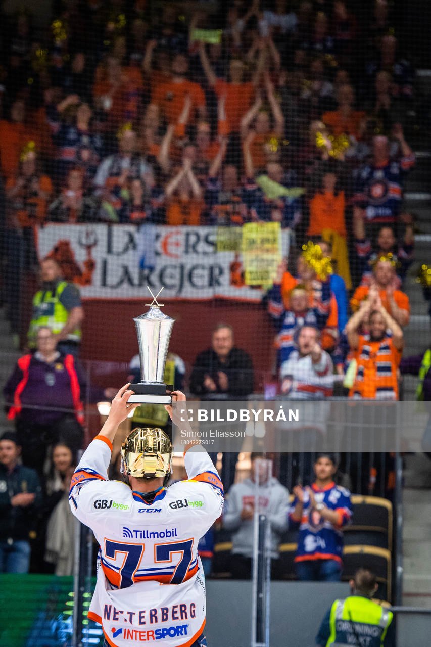 Växjös Pontus Netterberg jublar