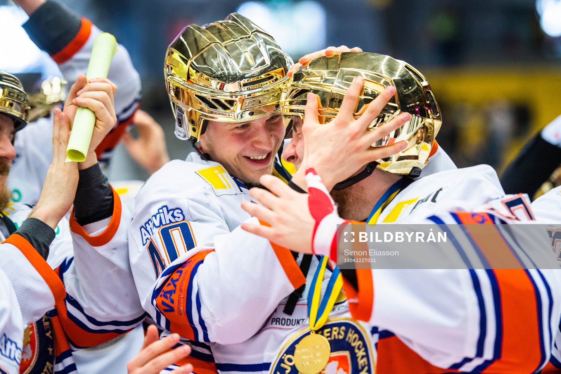 Växjös Elias Pettersson och målvakt Viktor Andrén