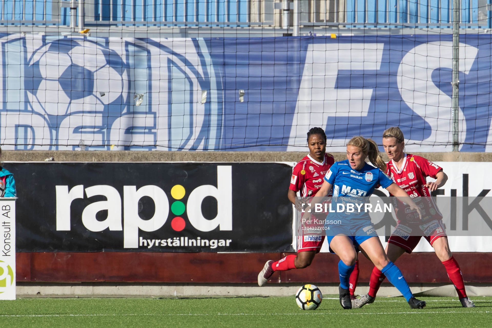 Eskilstunas Mimmi Larsson och Piteås Emelie Lövgren och