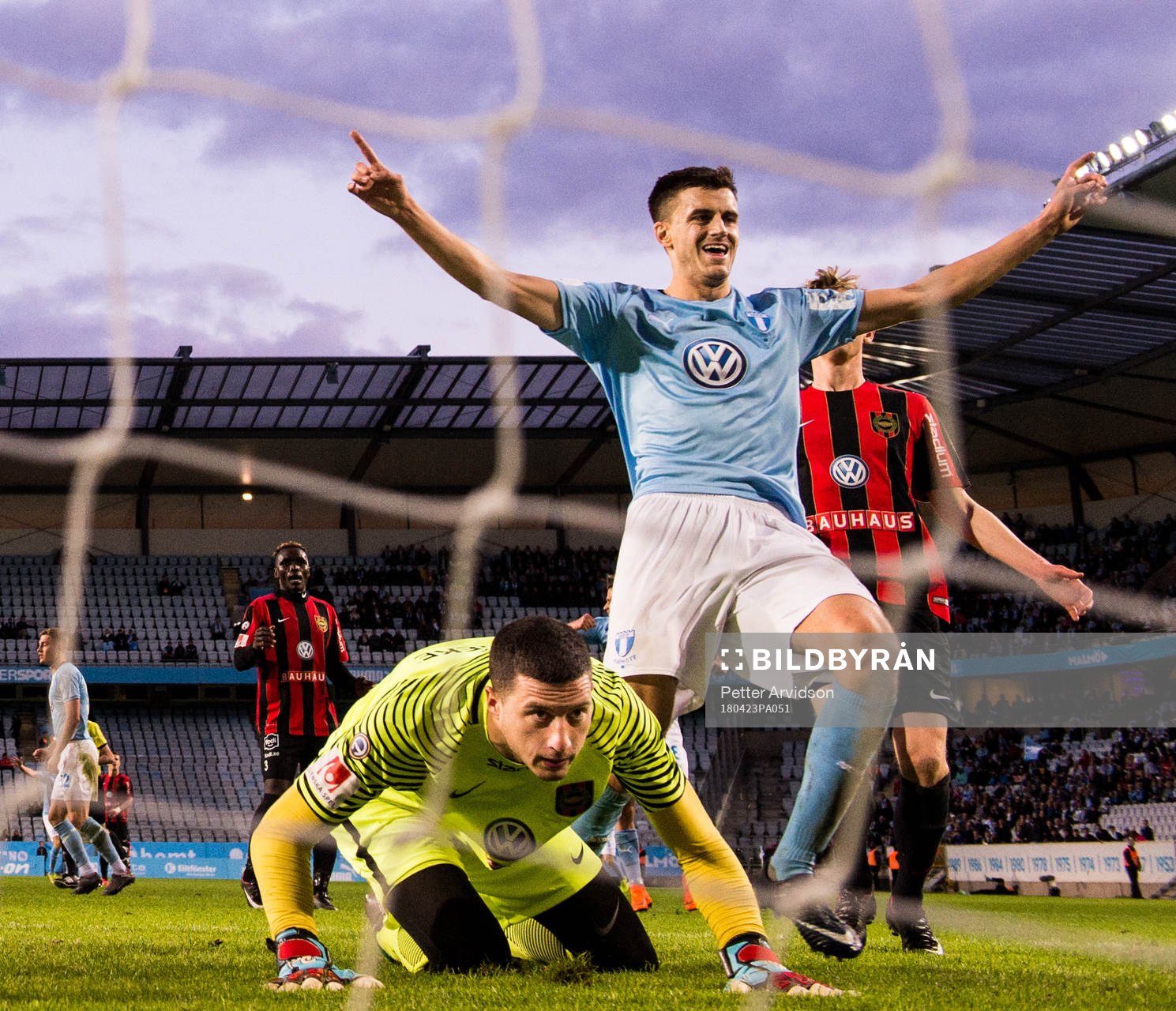 Malmö FFs Alexander Jeremejeff jublar