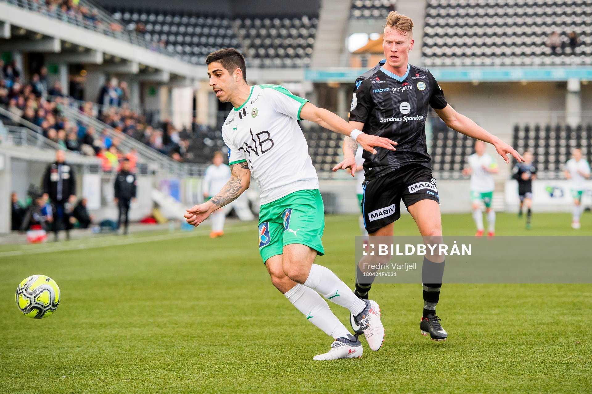 Rubén Alegre Guerra of HamKam and Kent Håvard Eriksen of