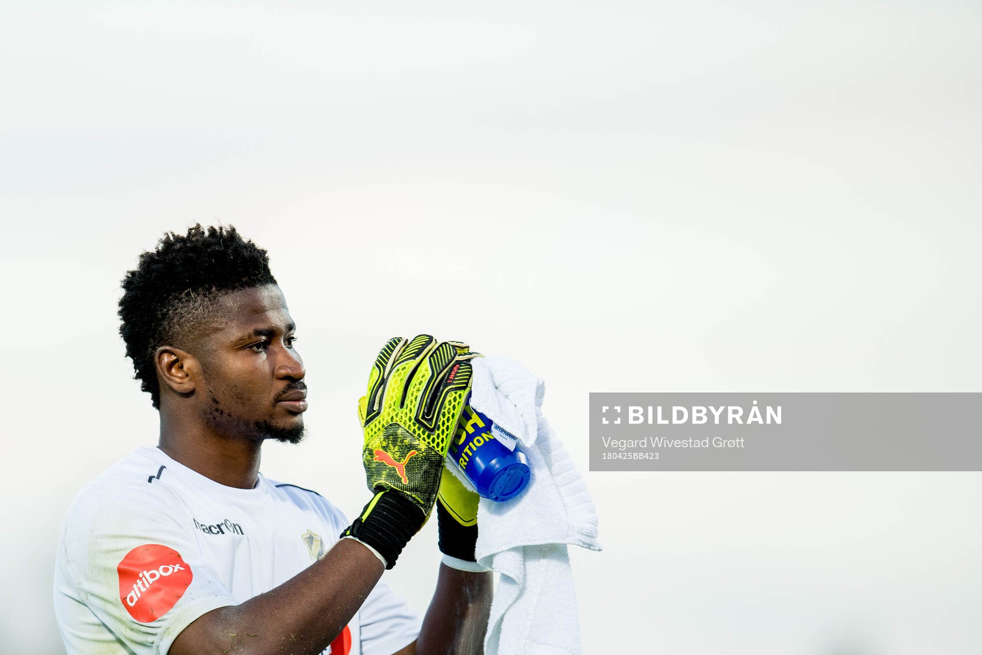 Goalkeeper Mandé Sayouba of Stabæk