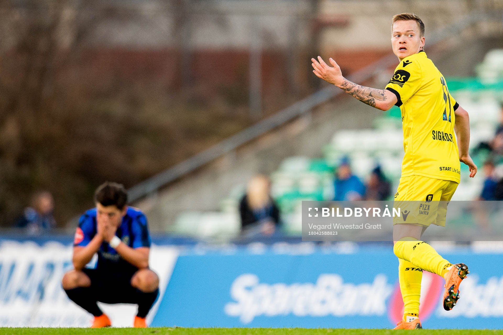 Aron Sigurdarson of Start celebrates