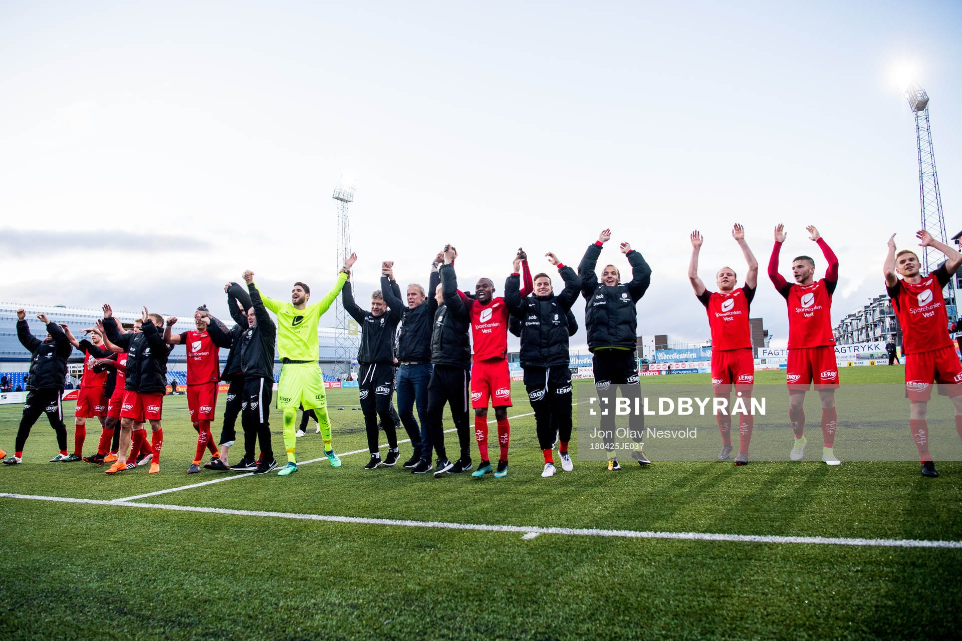 The team of Brann celebrate