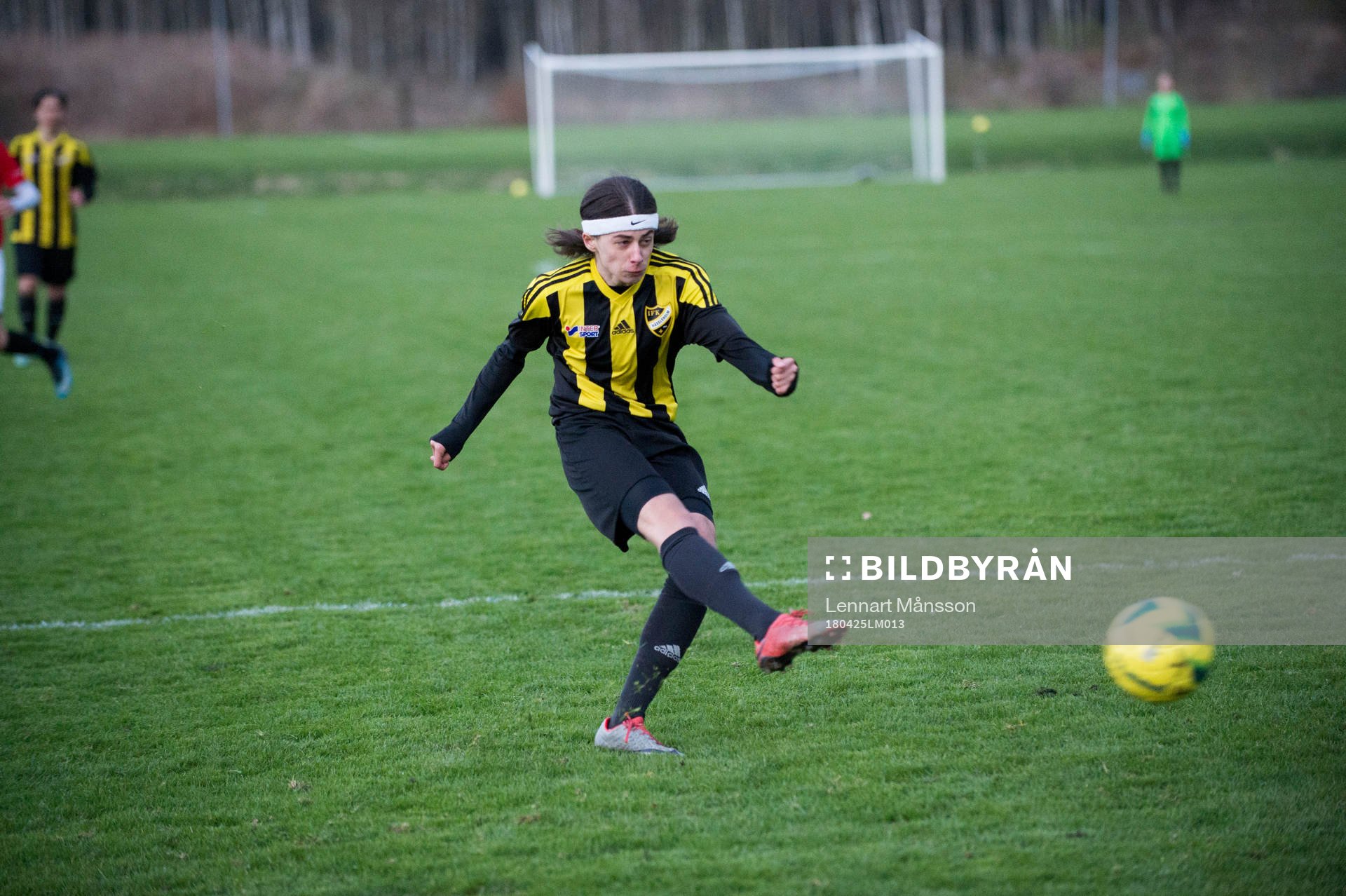  i matchen i DM för pojkar födda 2002 mellan IFK Hässleholm och Höllviken i Hässleholm 25 april 2018.  