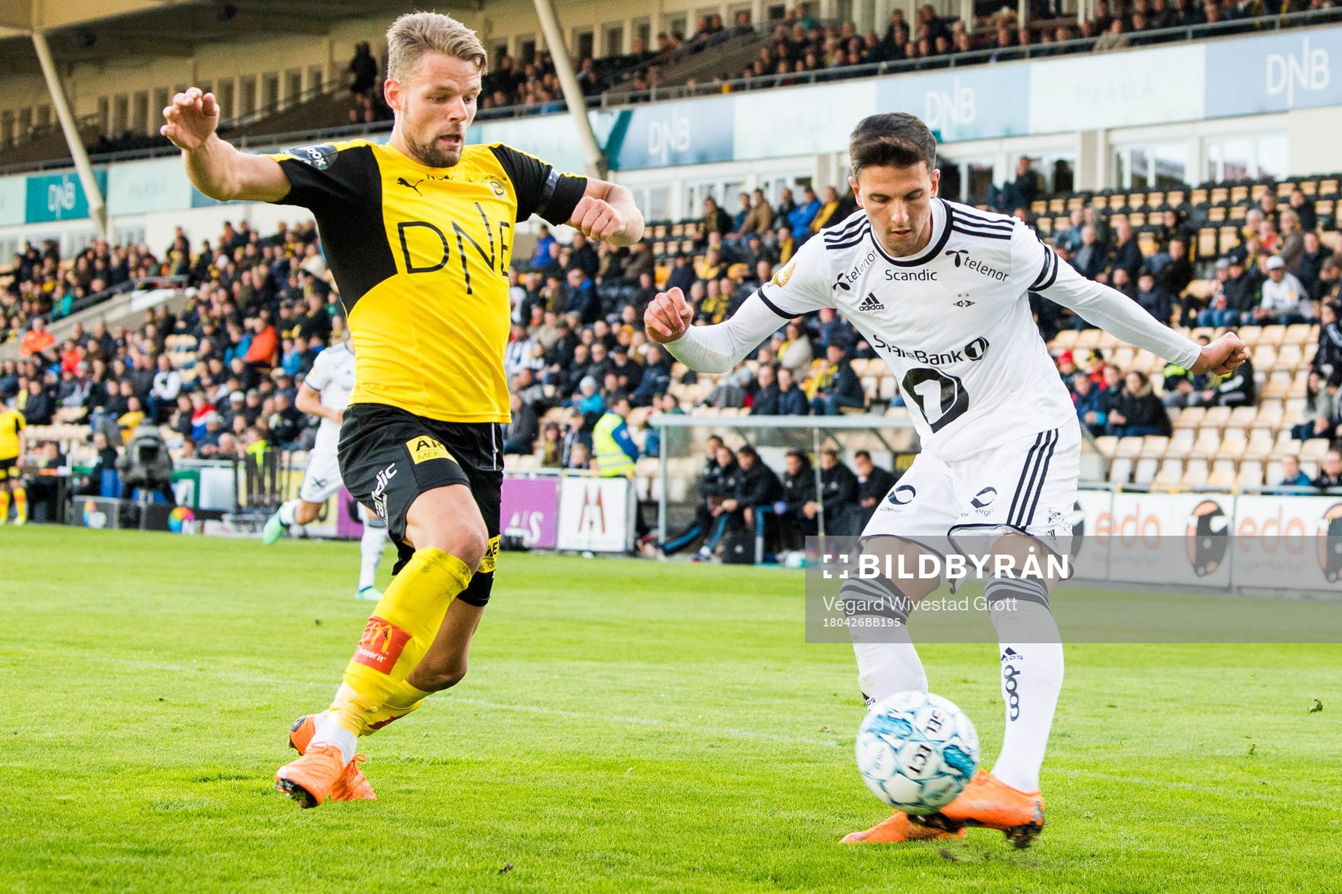 Mats Haakenstad of Lillestrøm and Rafik Zekhnini of