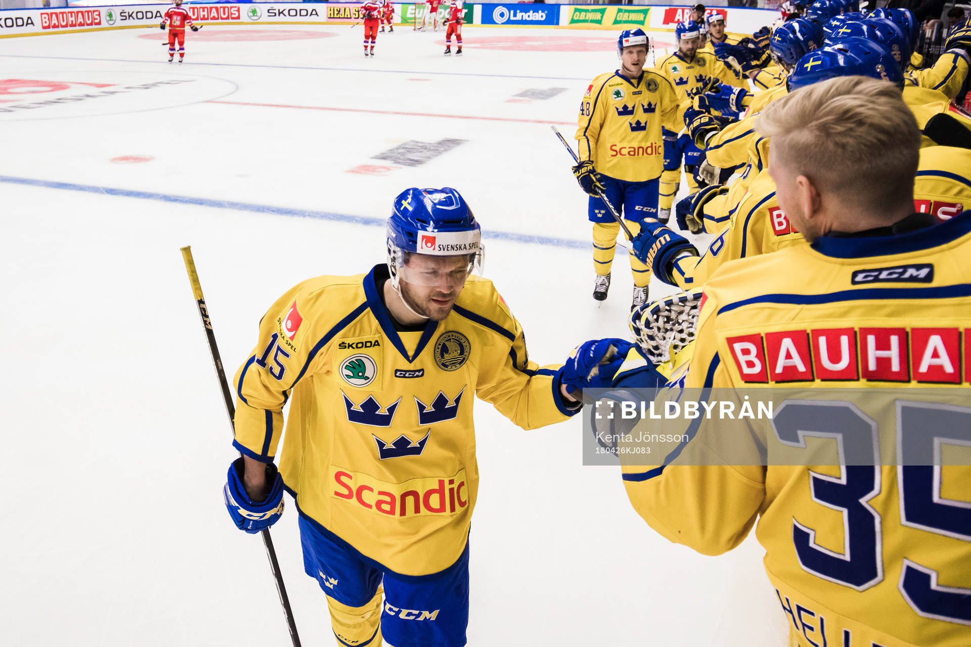 Sveriges Jacob Nilsson jublar