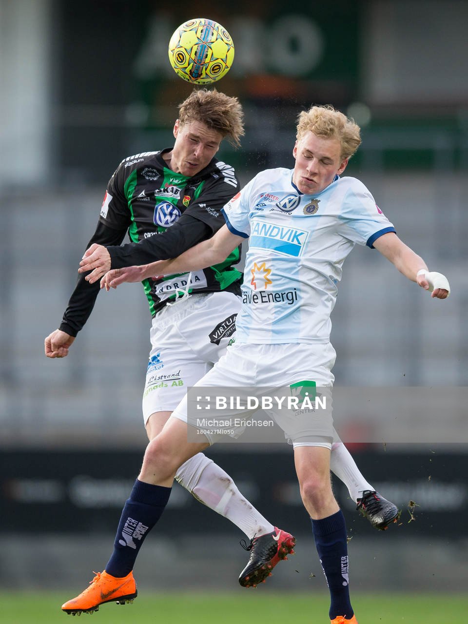 GAIS Marcus Bergholtz i nickduell med Gefles Adam Bergmark