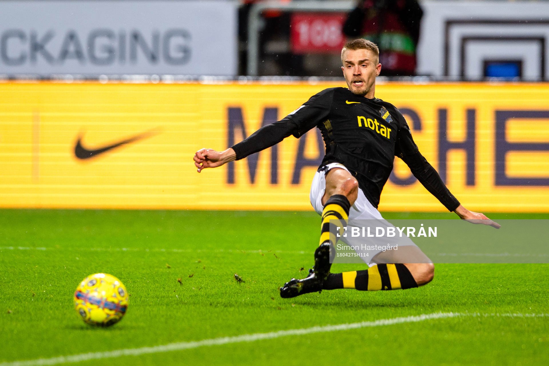 s Rasmus Lindkvist