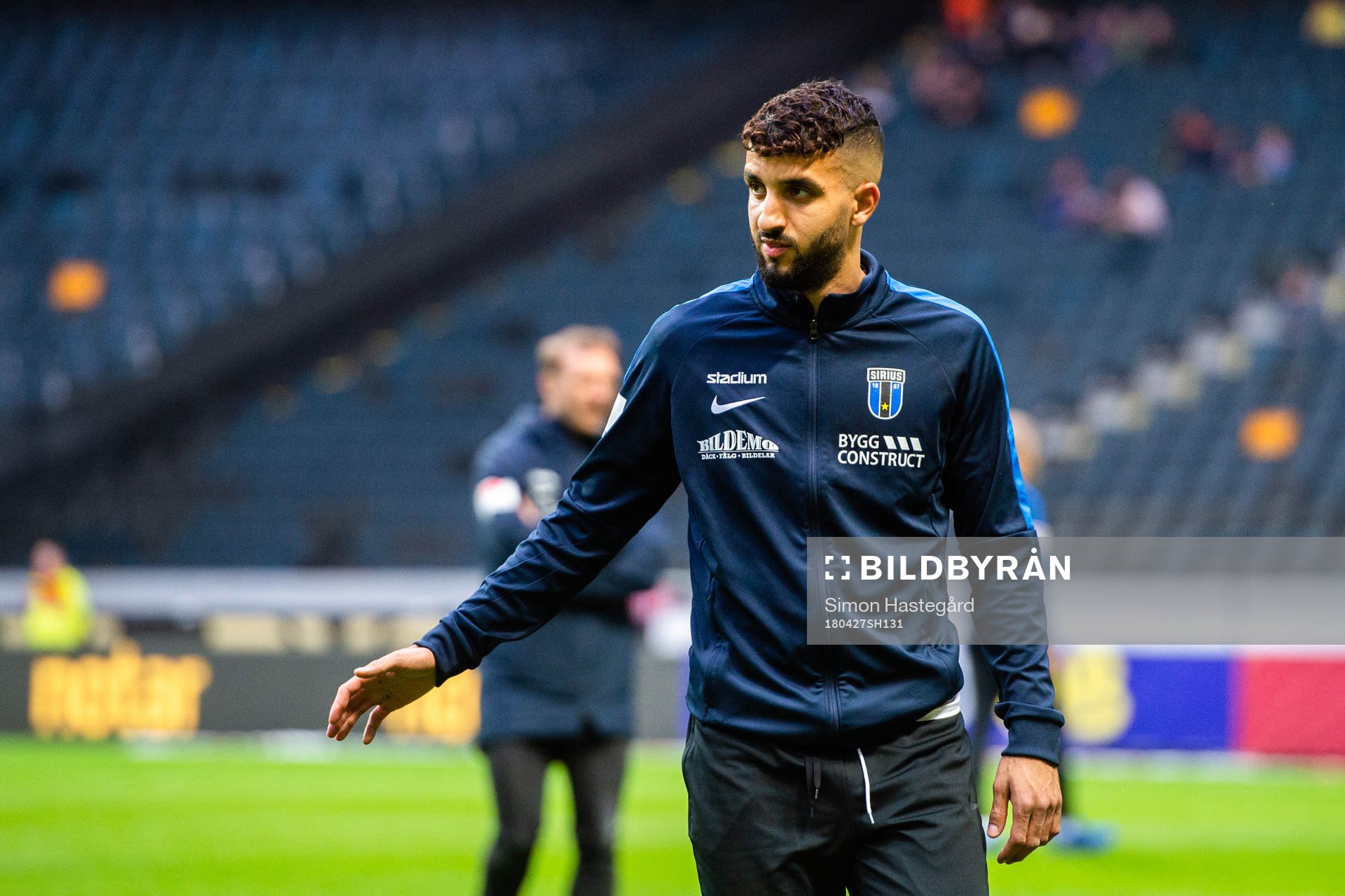 Sirius Omar Eddahri före fotbollsmatchen i Allsvenskan