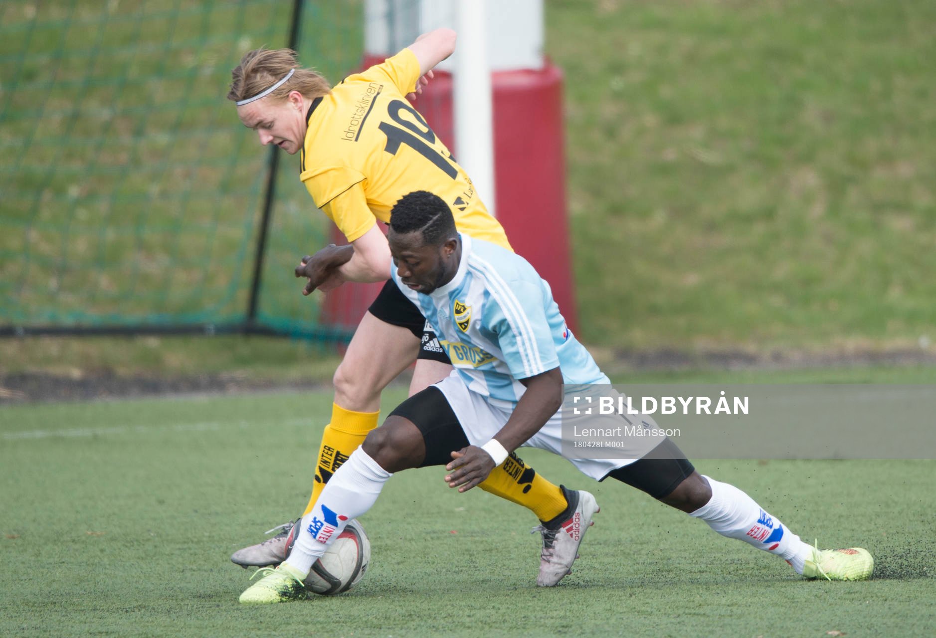 IFK Hässleholms Mike Andrew i matchen i division 2 mellan