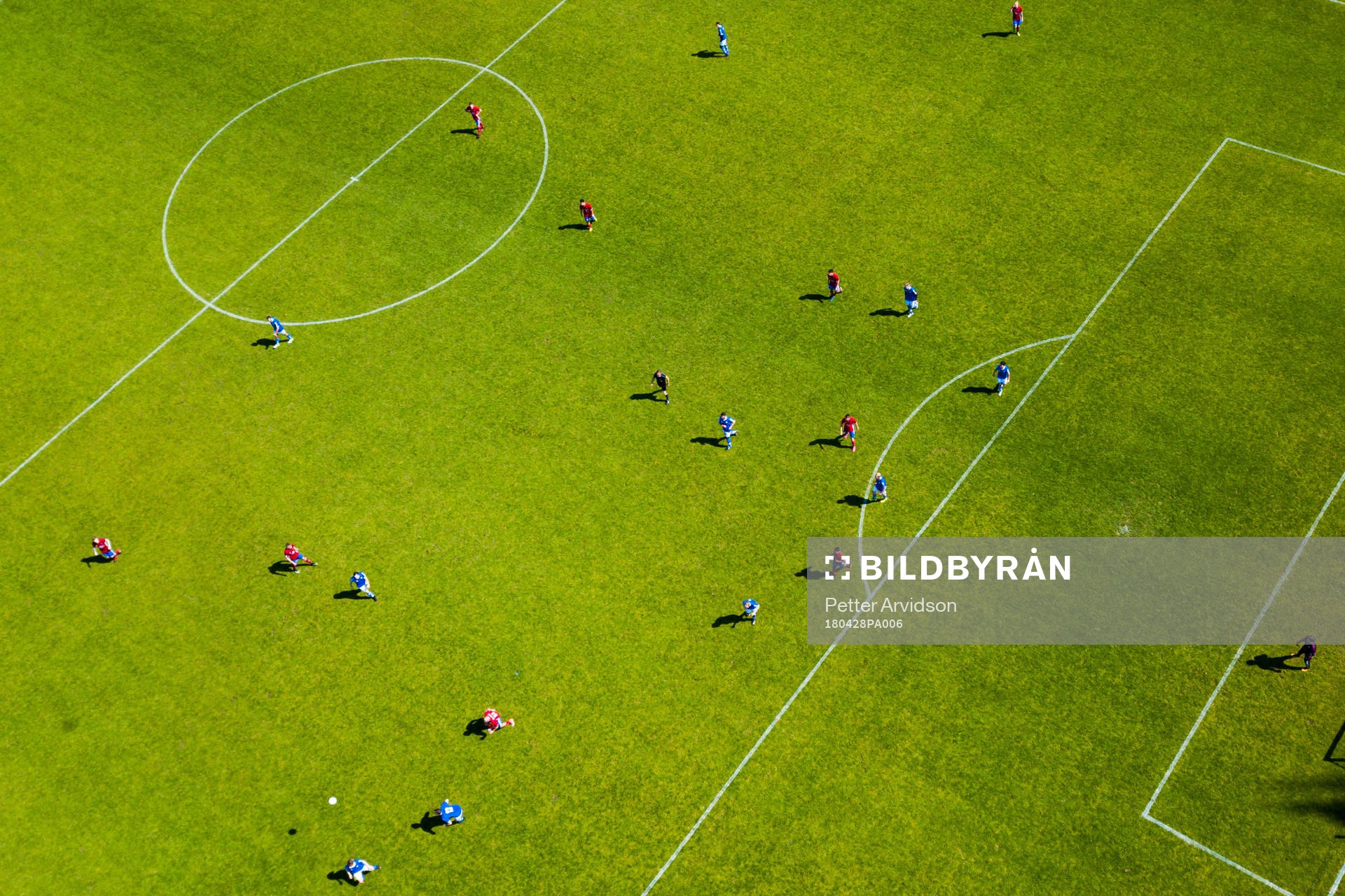 Drönarvy över en fotbollsplan
