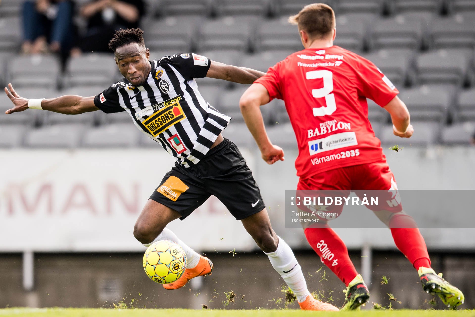 Landskronas Karim Sadat och Värnamos Johan Andersson