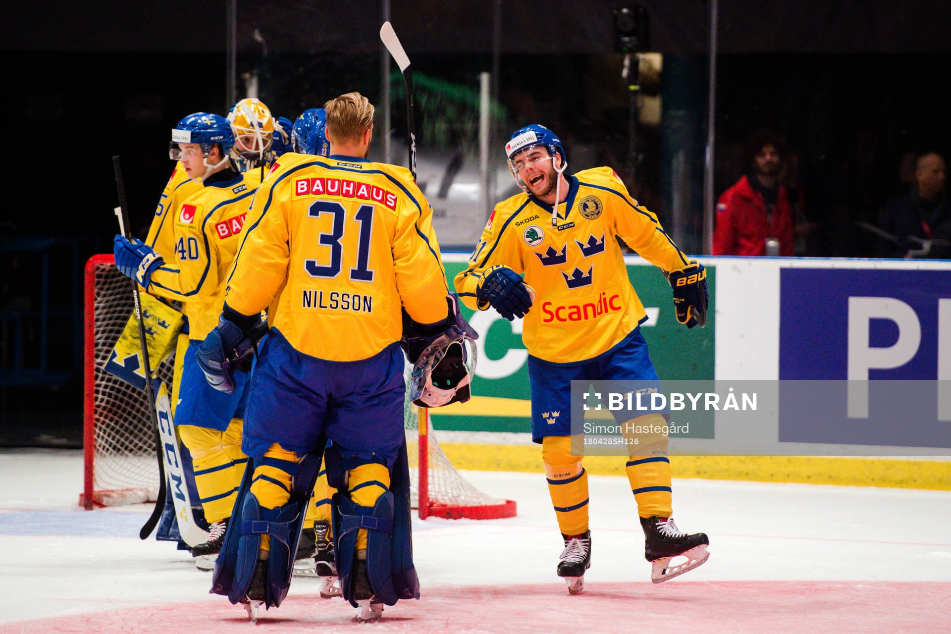 Sveriges Magnus Pääjärvi  jublar