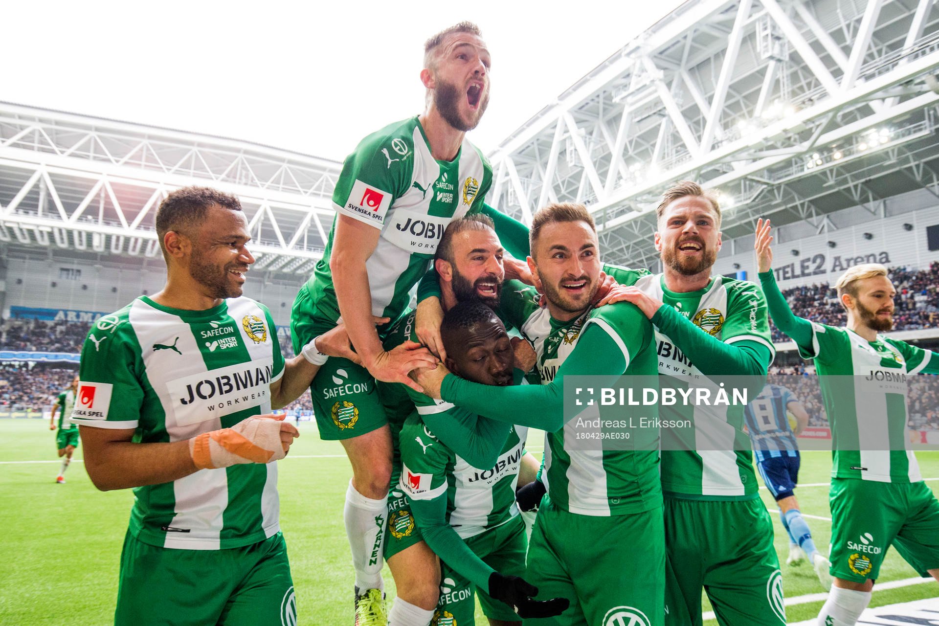 Hammarbys målskytt Pa Amat Dibba jublar