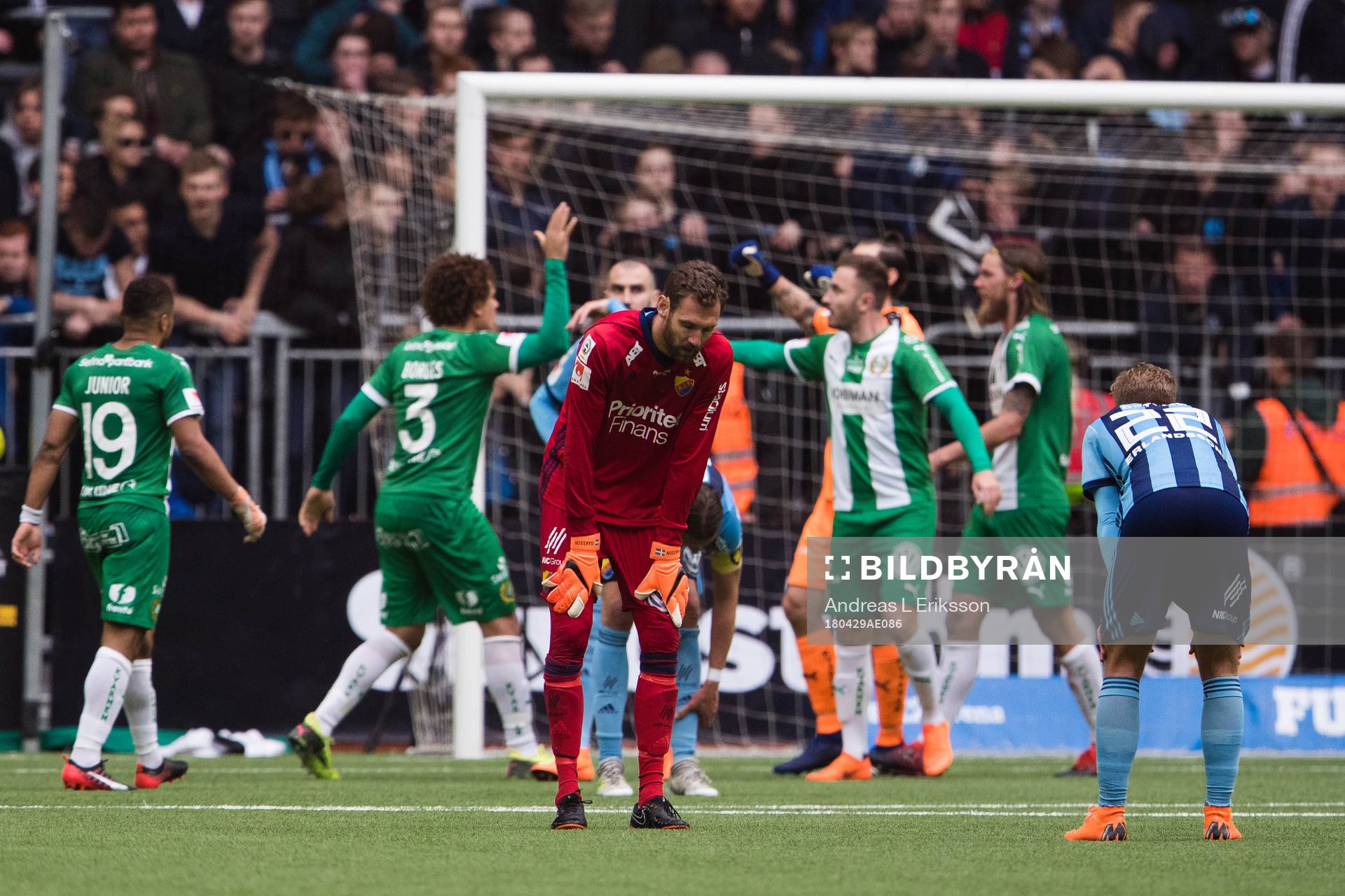 Djurgårdens målvakt Andreas Isaksson och Felix Beijmo