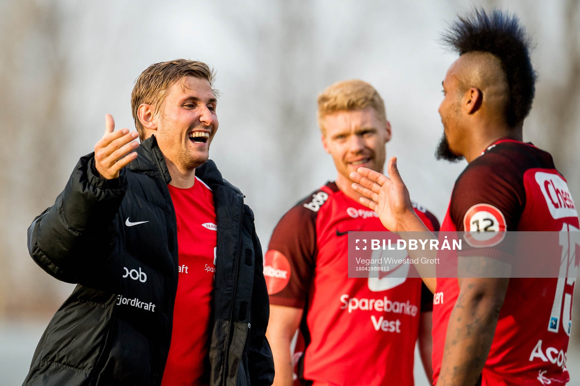 Steffen Lie Skålevik and Bismar Acosta of Brann celebrate