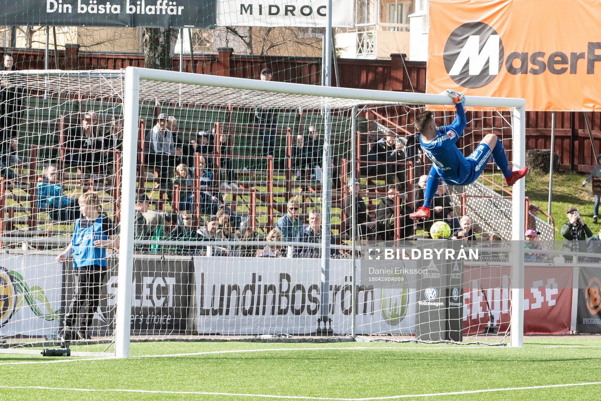 Brages målvakt Peter Rosendal  i fotbollsmatchen i