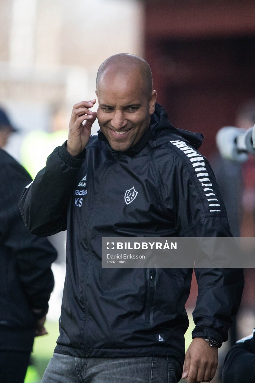 Brages tränare Klebér Saarenpää  i fotbollsmatchen i