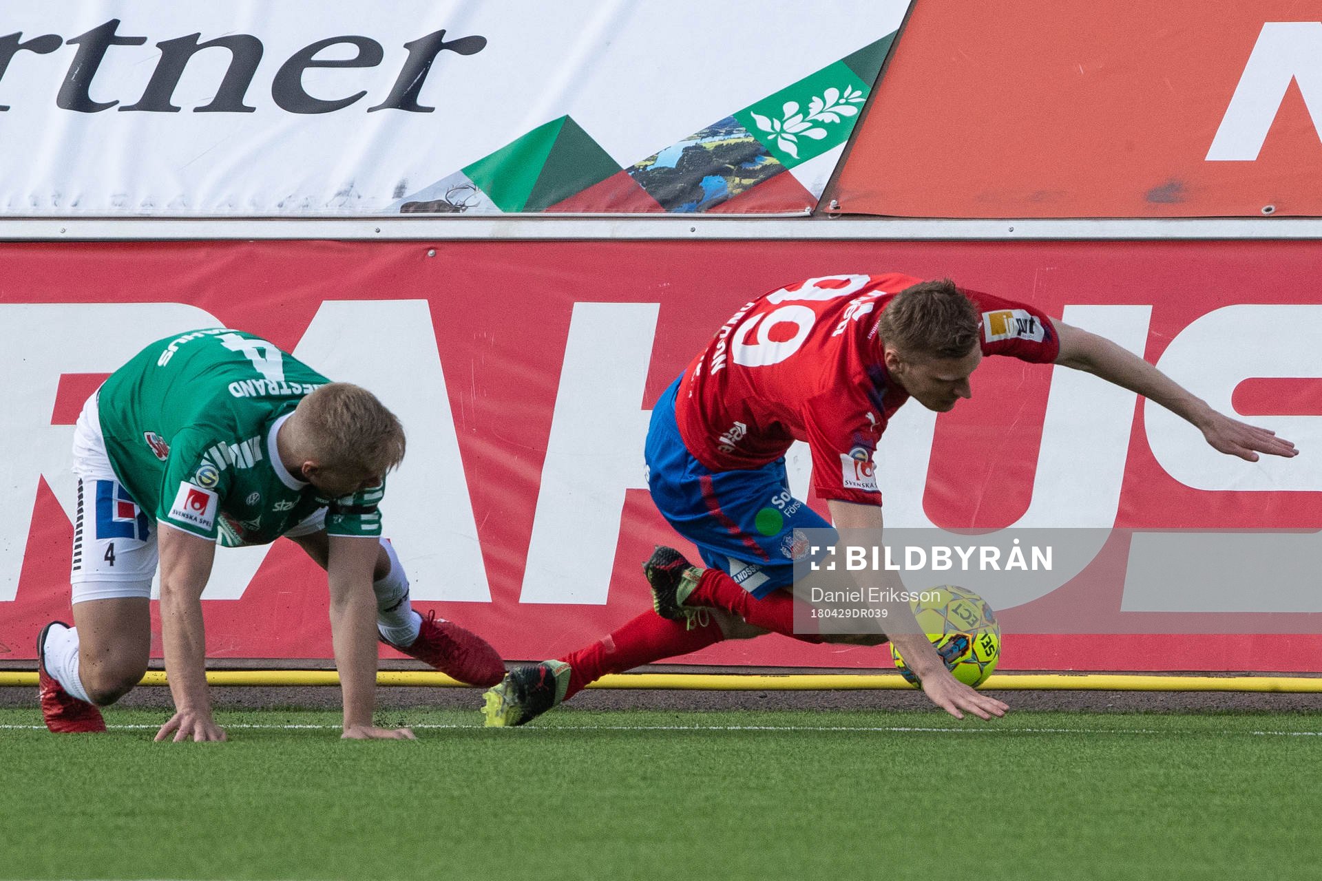 Brages Mattias Liljestrand och Helsingborgs Andri Runar