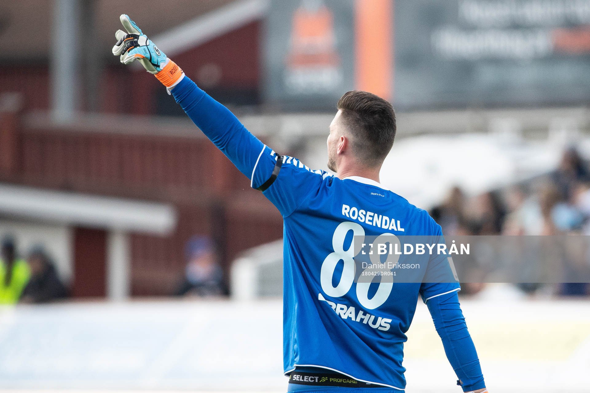 Brages målvakt Peter Rosendal  i fotbollsmatchen i