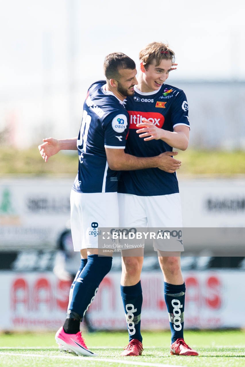Zlatko Tripic and Kristian Thorstvedt of Viking celebrate