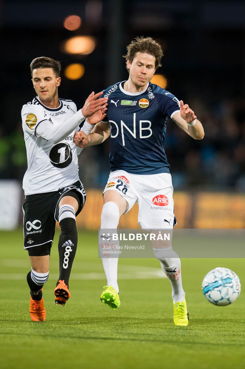 Rafik Zekhnini of Rosenborg and Lars Vilsvik of