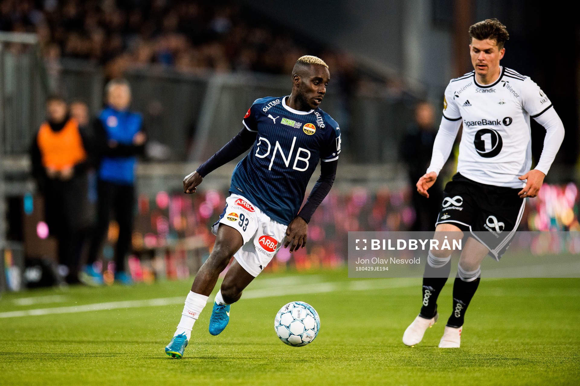 Tokmac Chol Nguen of Strømsgodset and Pål André Helland