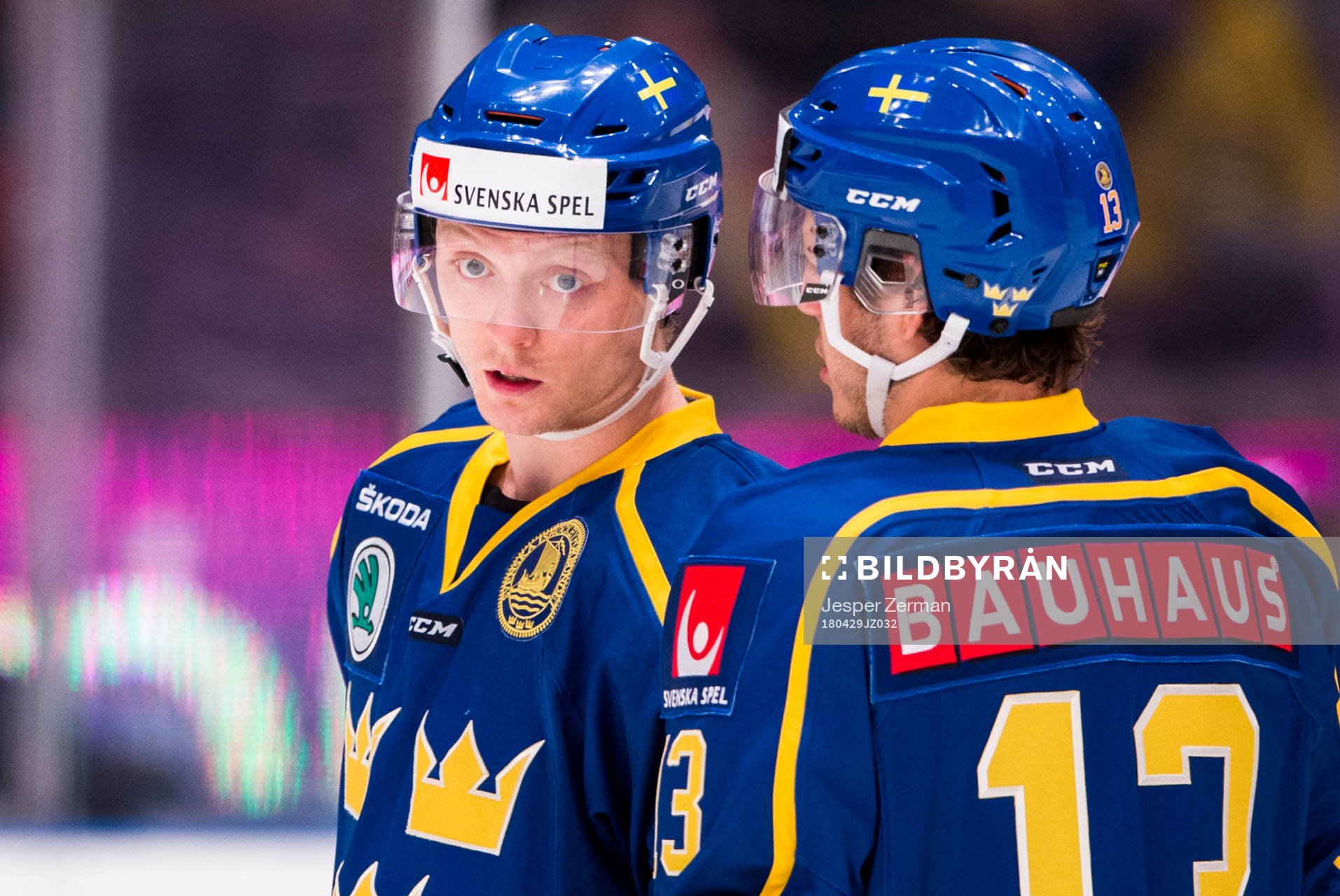 Sveriges Carl Klingberg (v) och Mattias Janmark (h)