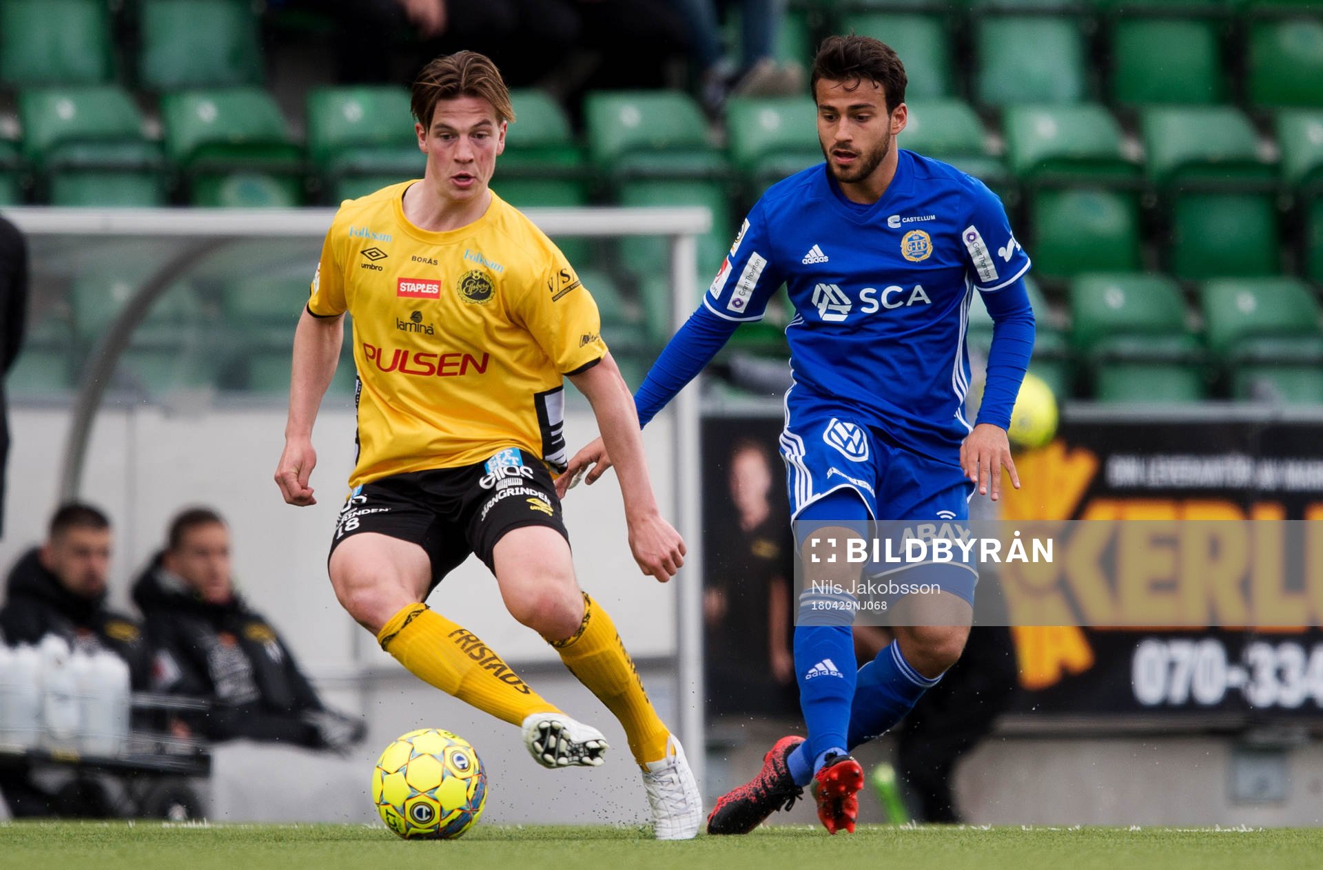 Elfsborgs Simon Olsson och Sundsvalls Christian Rubio