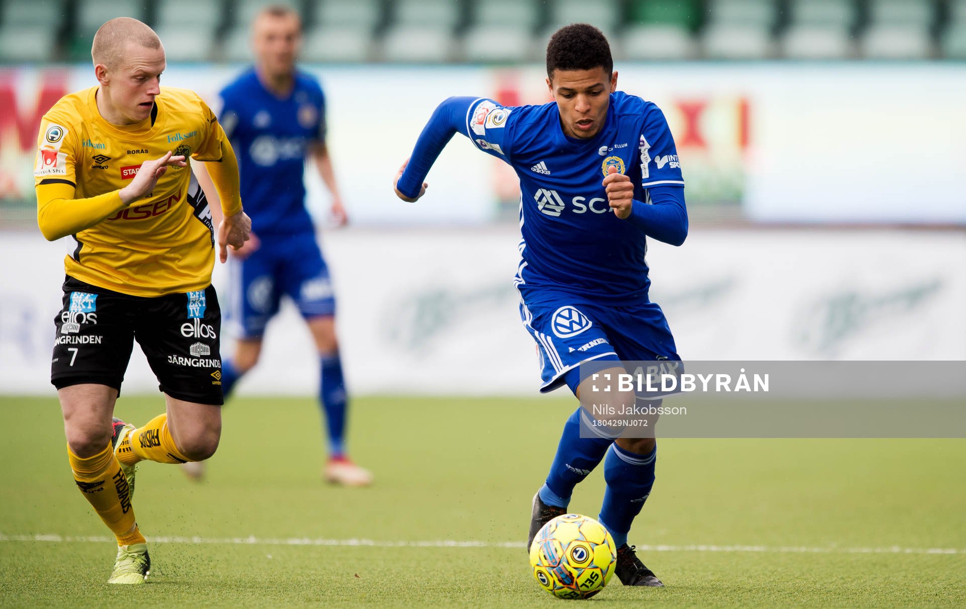 Elfsborgs Daniel Gustavsson och Sundsvalls Romain Gall
