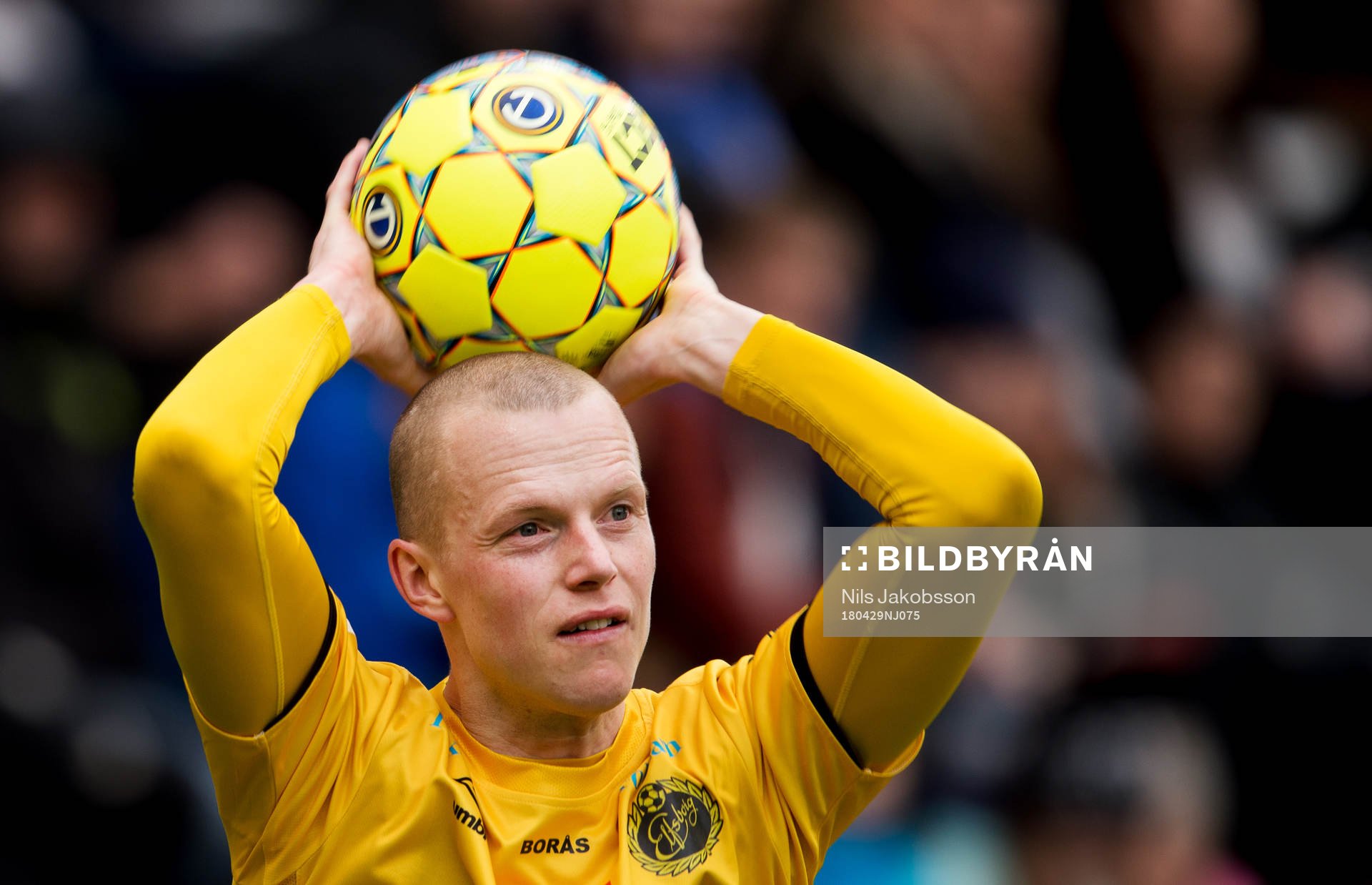 Elfsborgs Daniel Gustavsson kastar ett inkast
