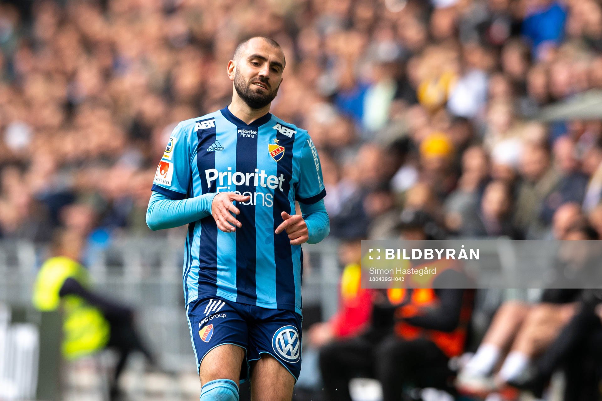Djurgårdens Yura Movsisyan deppar
