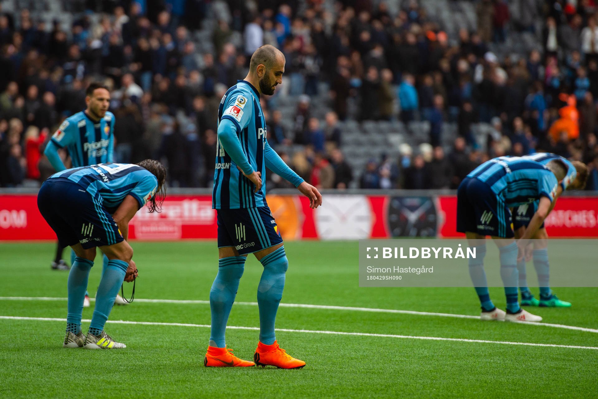 Djurgårdens Yura Movsisyan deppar