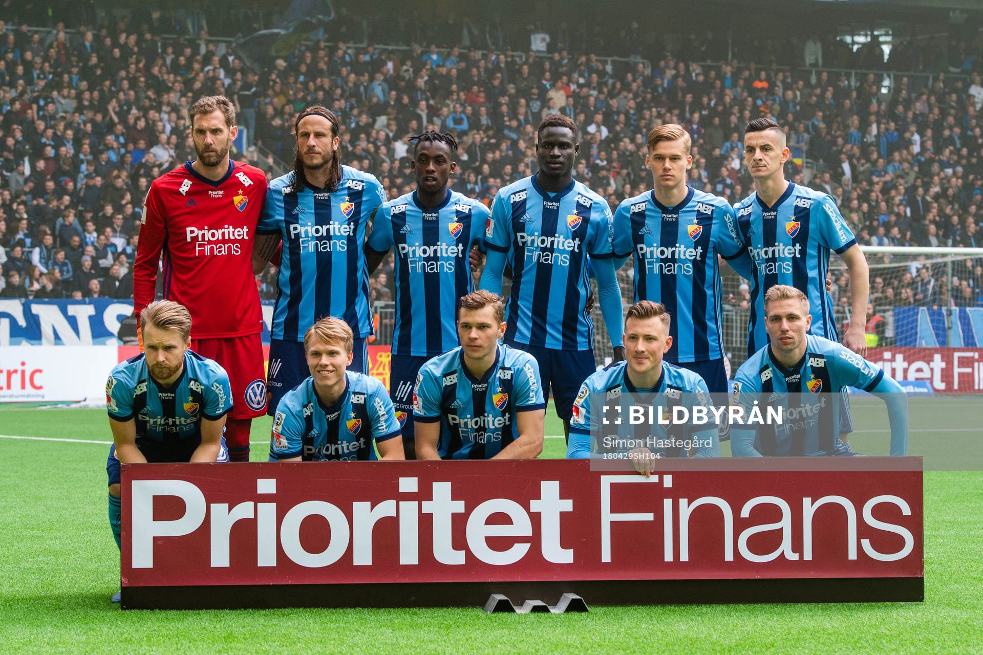 Djurgårdens målvakt Andreas Isaksson , Jonas Olsson