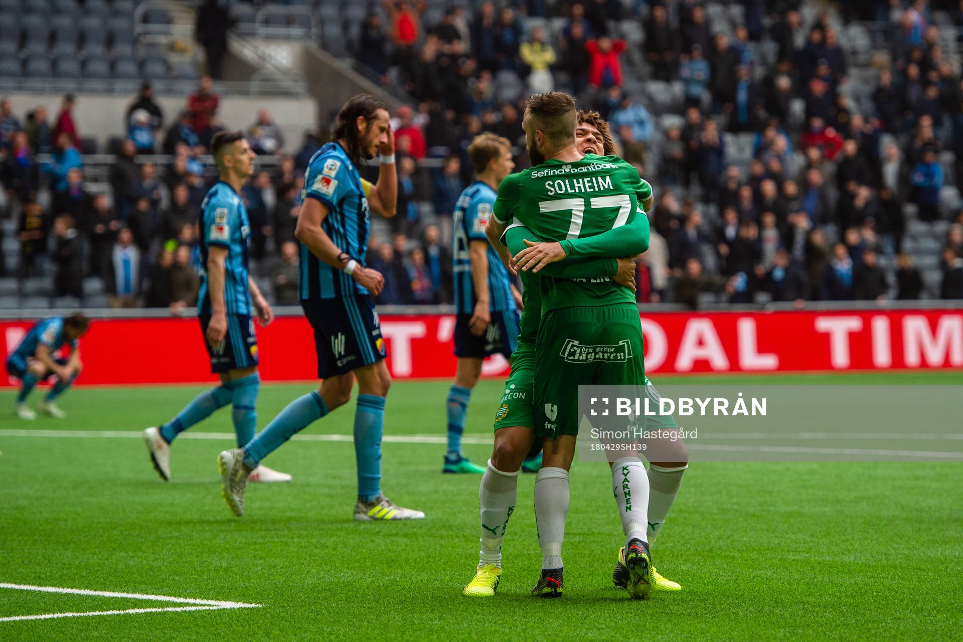 Hammarbys Neto Borges och Mats Solheim jublar