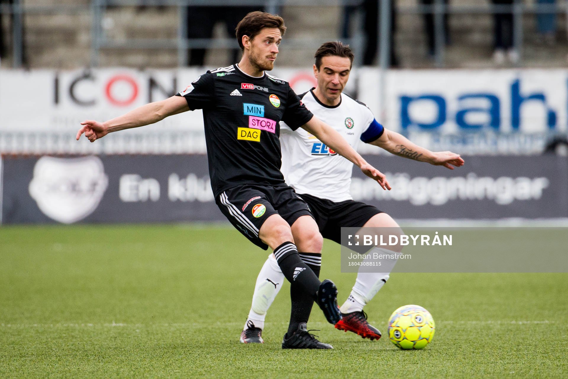 Dalkurds Robin Tranberg och Örebros Nordin Gerzic
