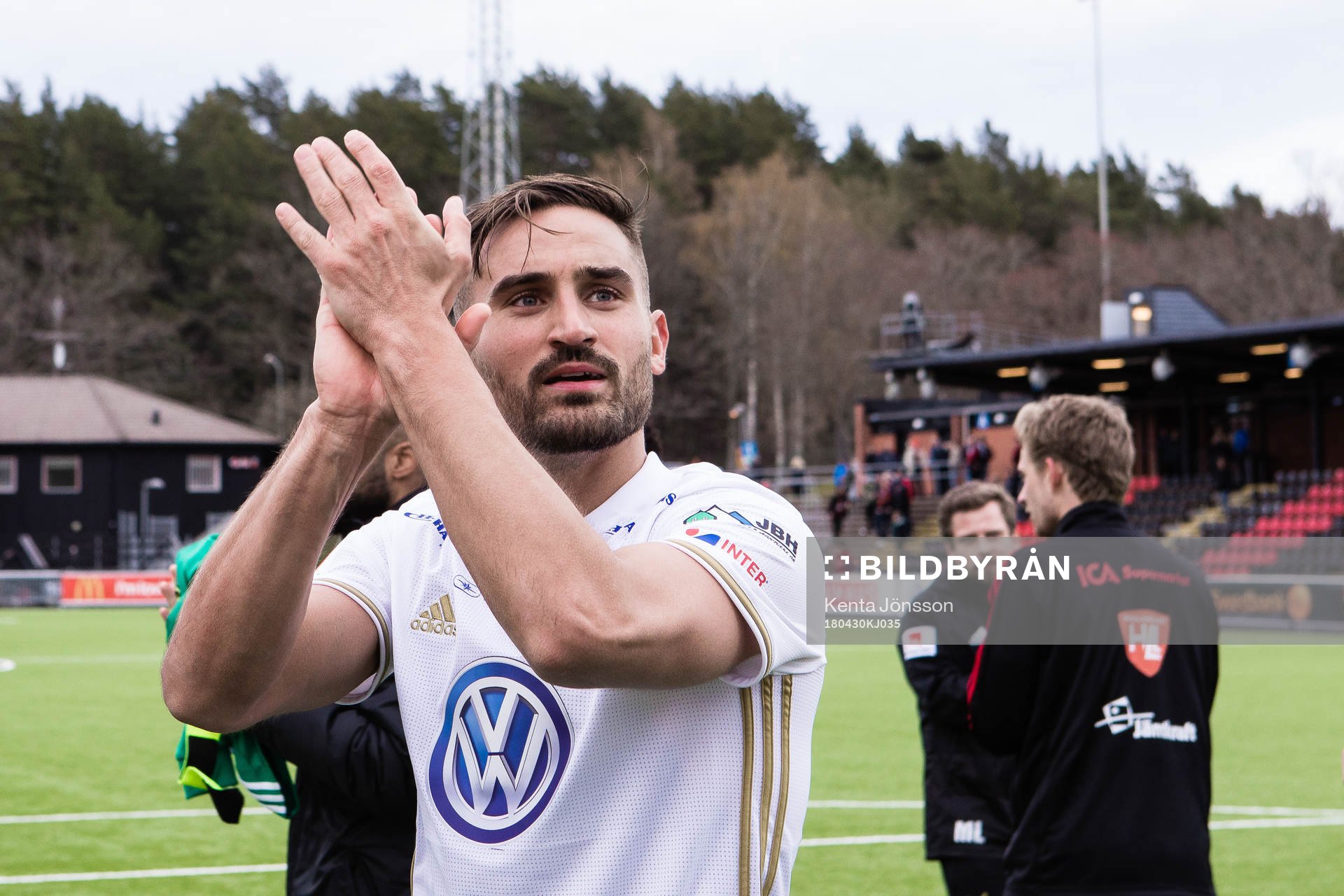 Östersunds Sotirios Papagiannopoulos jublar