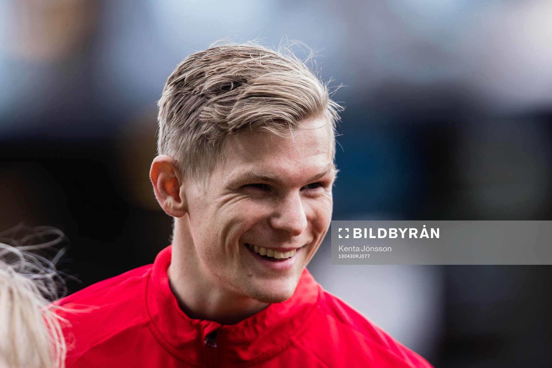Brommapojkarnas Fritiof Björkén innan fotbollsmatchen i
