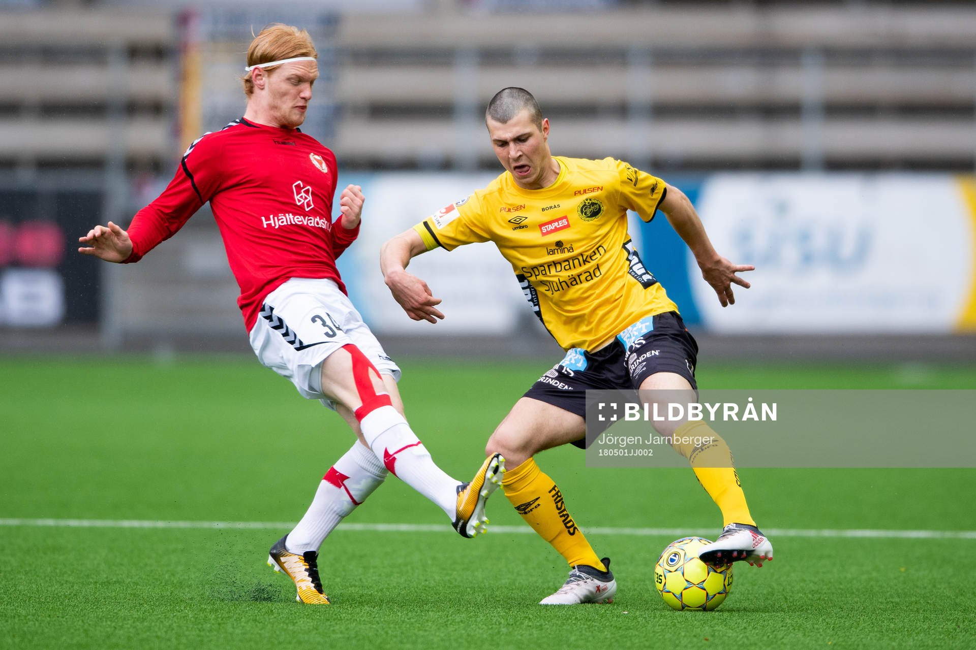 Elfsborgs Mattias Özgün och Kalmars Nils Fröling