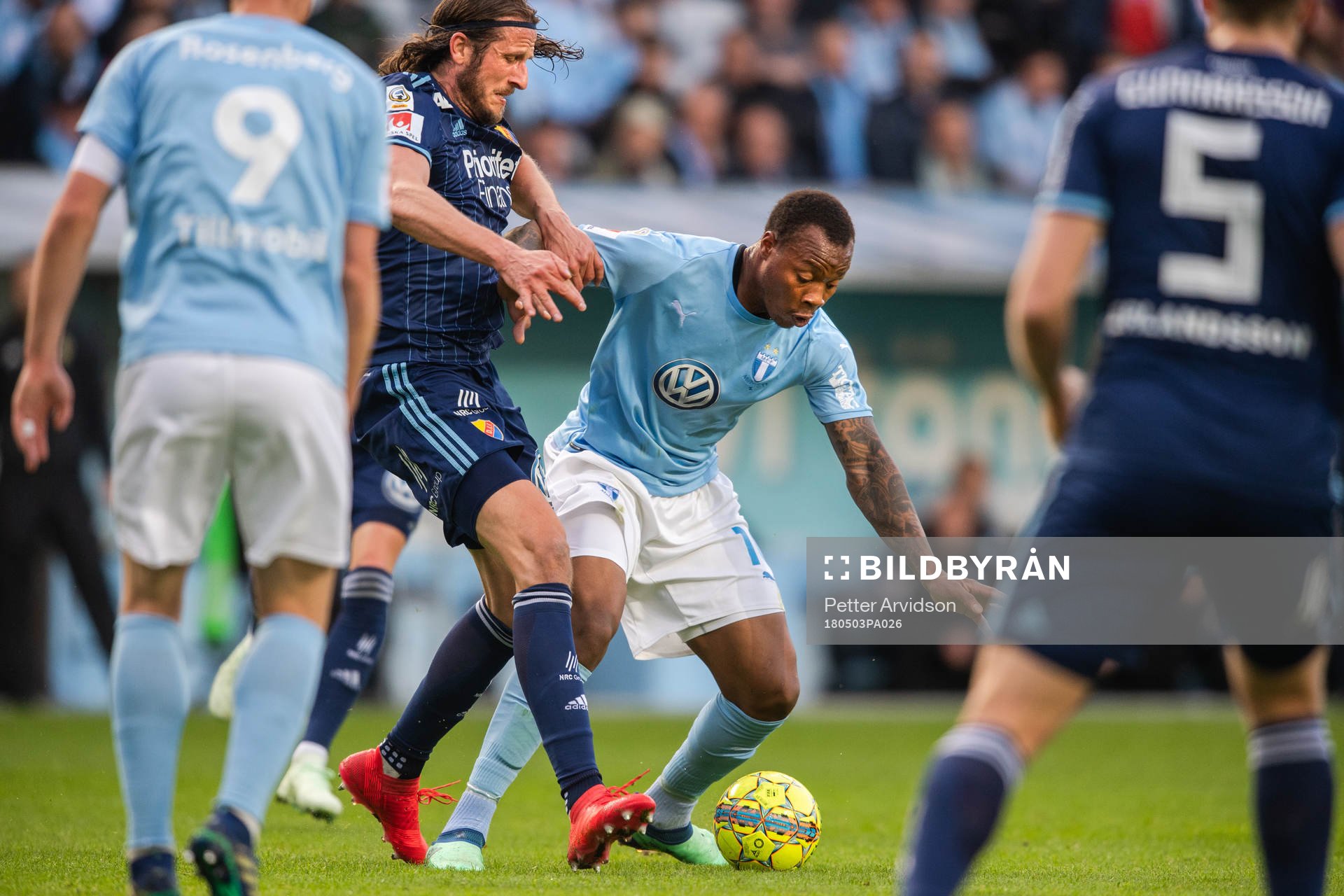 Malmö FFs Carlos Strandberg och Djurgårdens Jonas Olsson