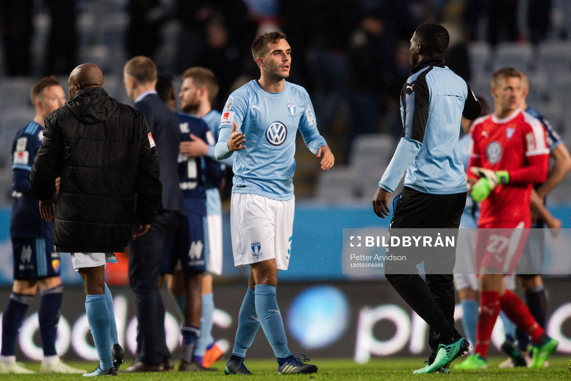 Malmö FFs Egzon Binaku jublar efter fotbollsmatchen i Allsvenskan mellan Malmö FF och Djurgården den 3 maj 2018 i Malmö.
