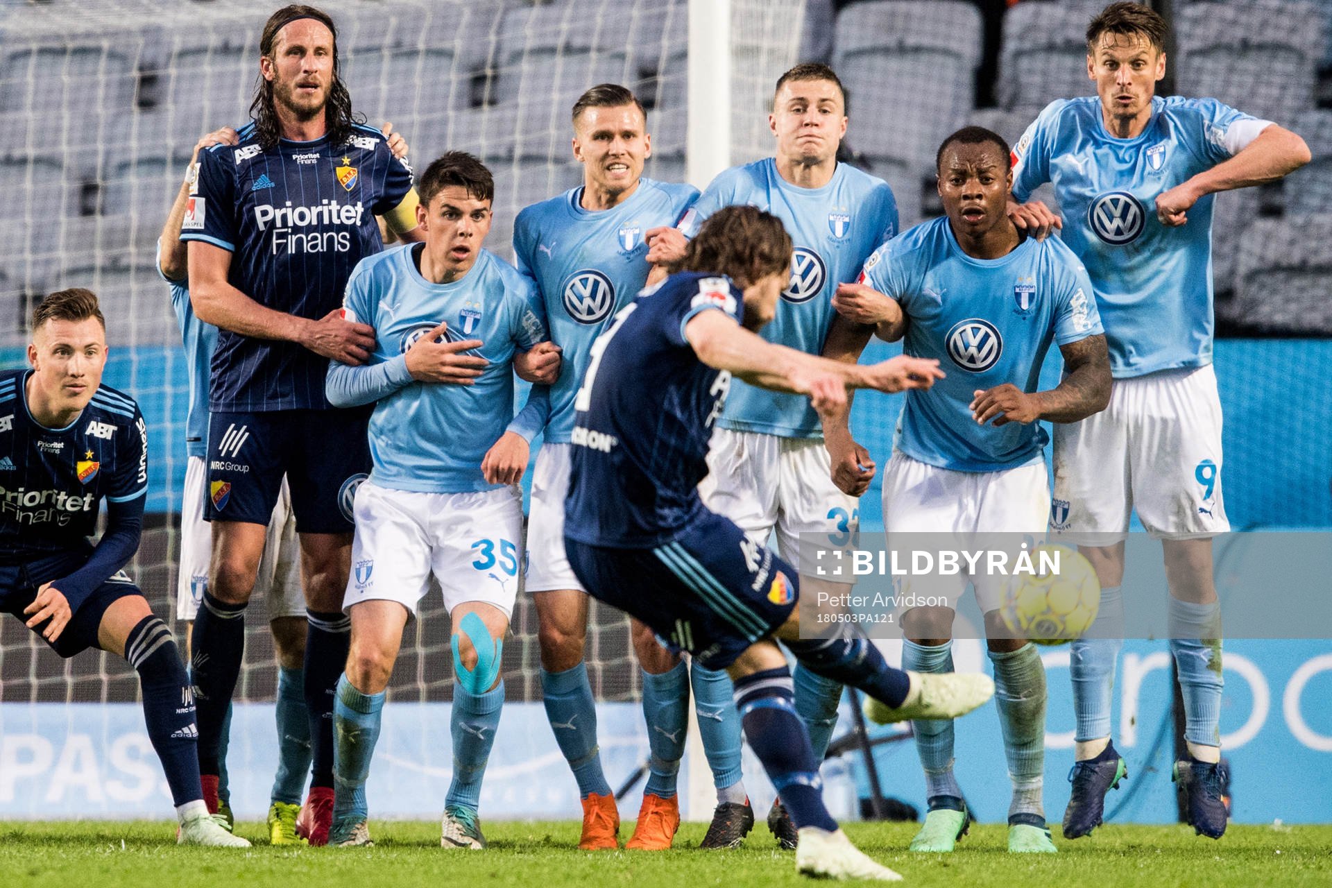 Malmö FFs Samuel Adrian, Arnór Ingvi Traustason, Mattias