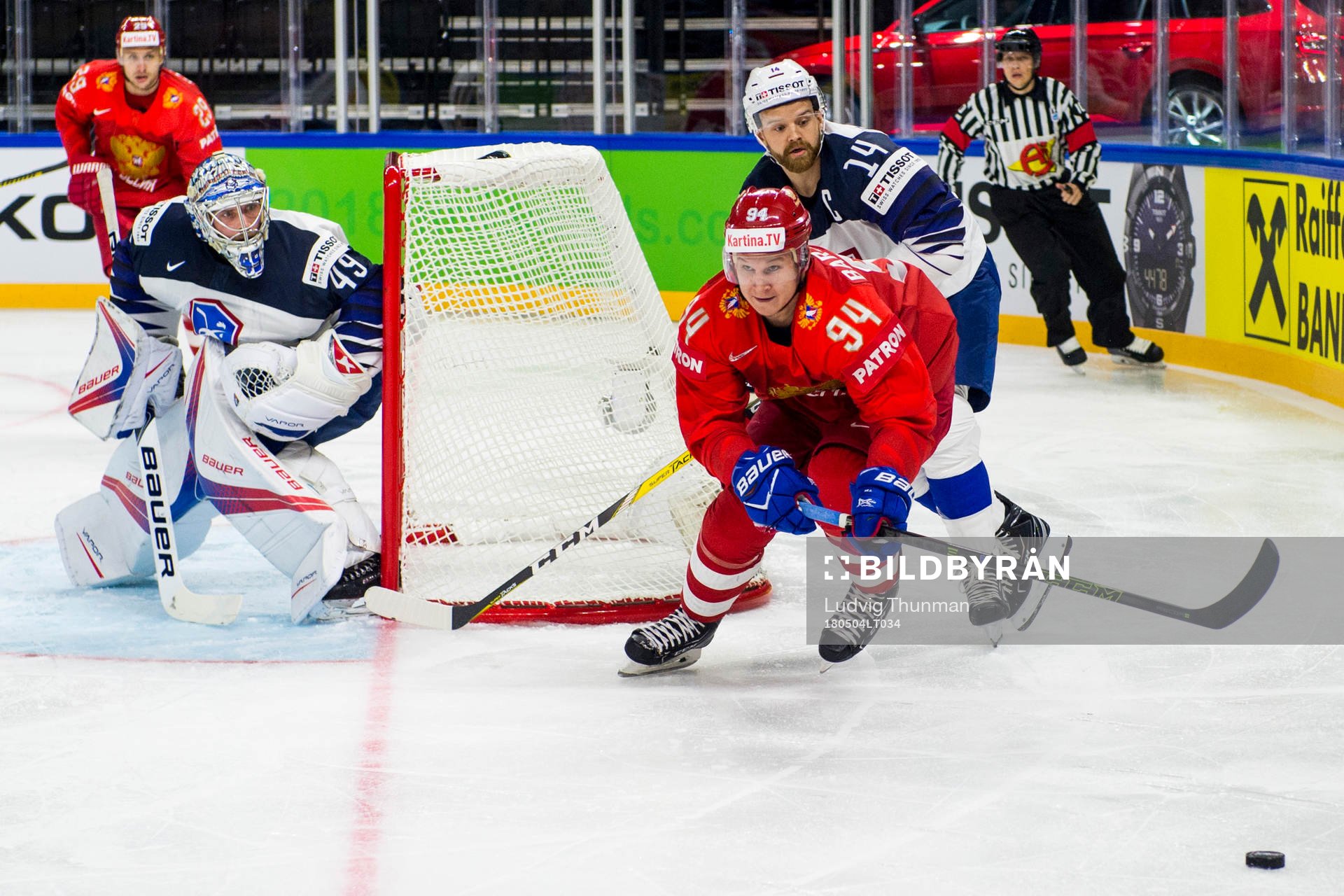 Rysslands Alexander Barabanov bevakas av Frankrikes