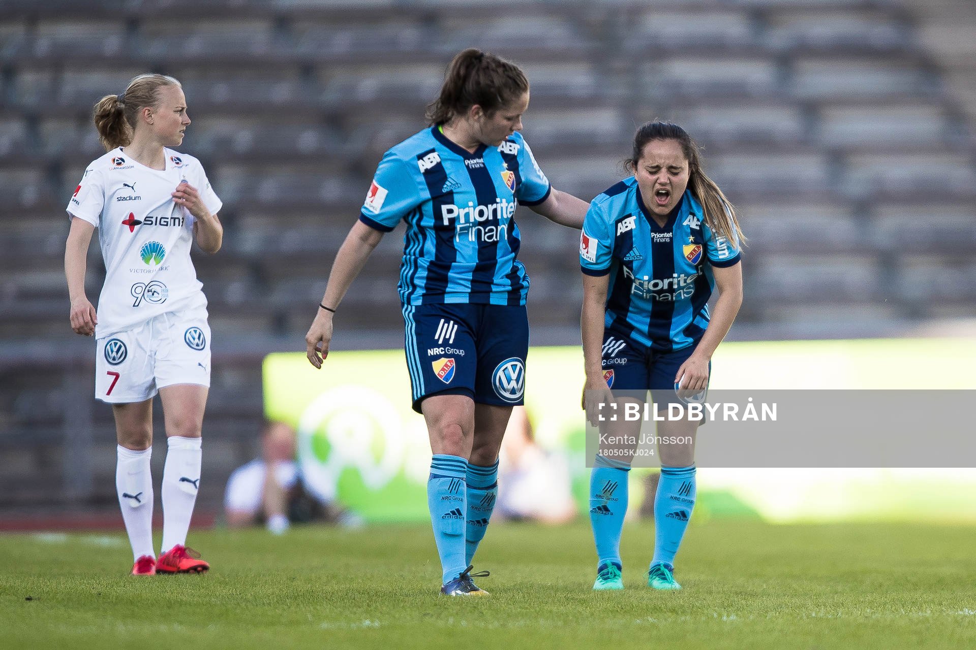 Djurgårdens Malin Diaz (h) har skadat sig