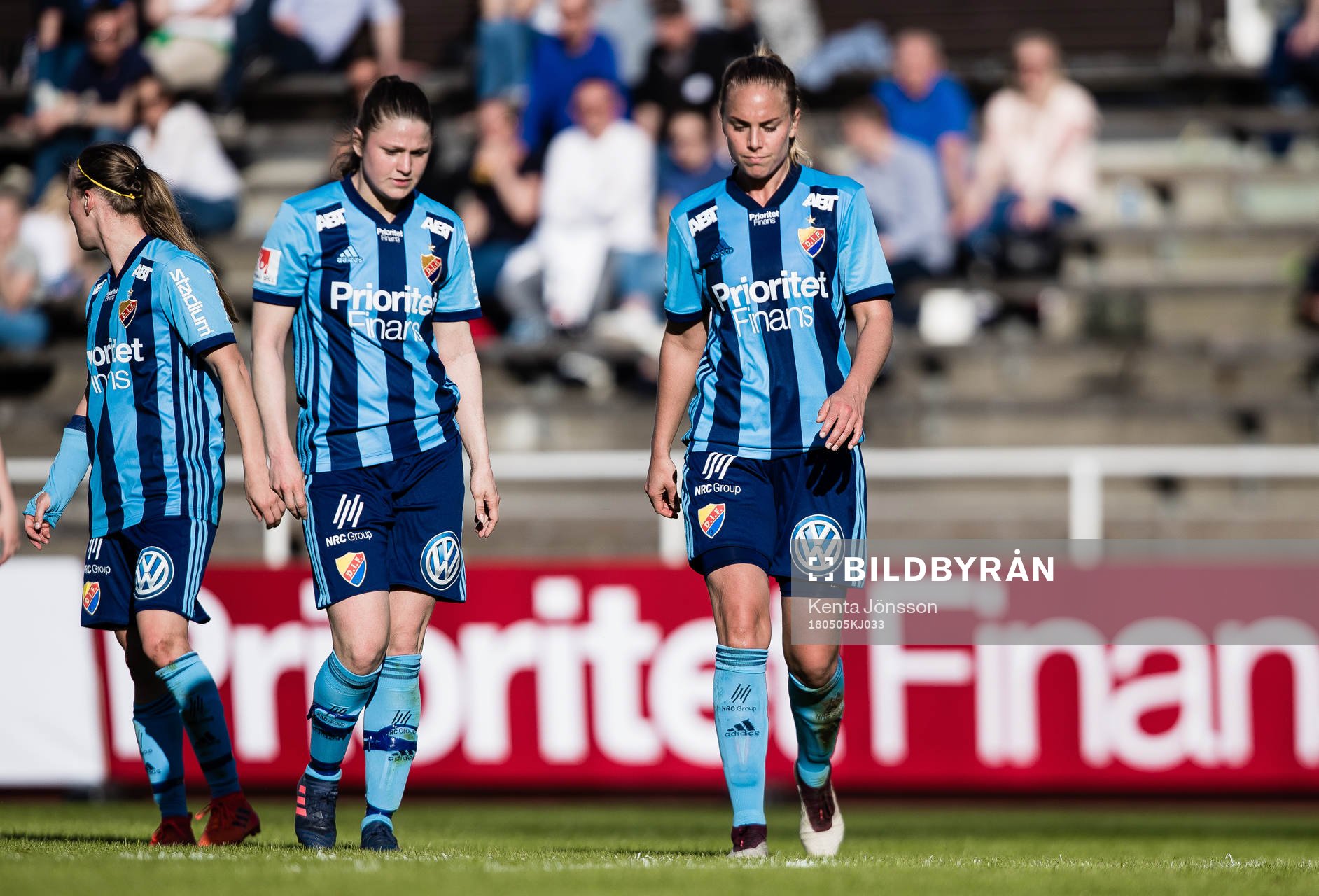 Djurgårdens Petronella Ekroth och Michelle Wörner deppar