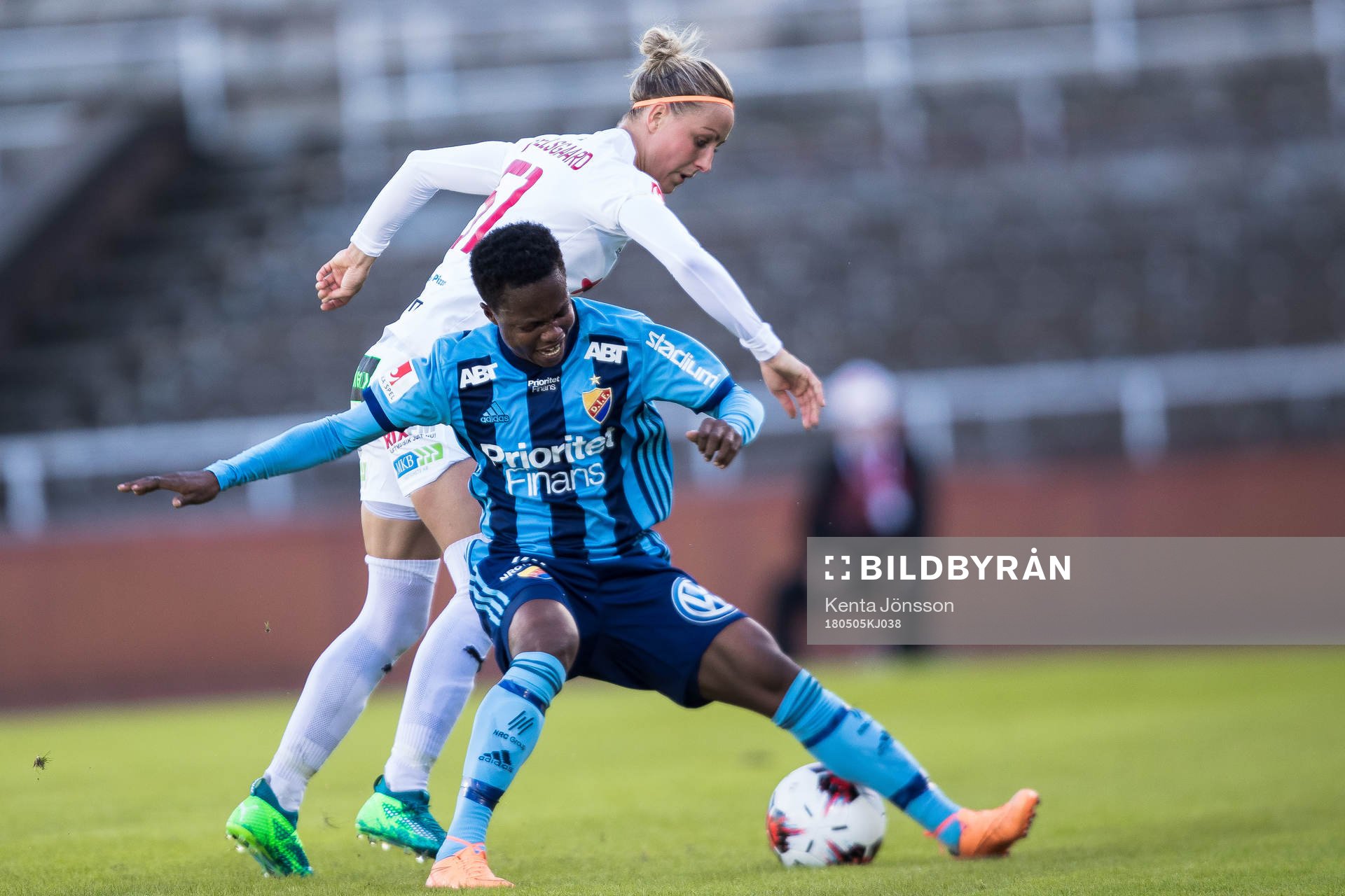 Djurgårdens Portia Boakye och Rosengårds Sanne